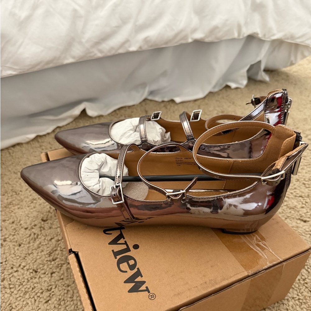 Comfortview Silver Flats Stylish Loafers